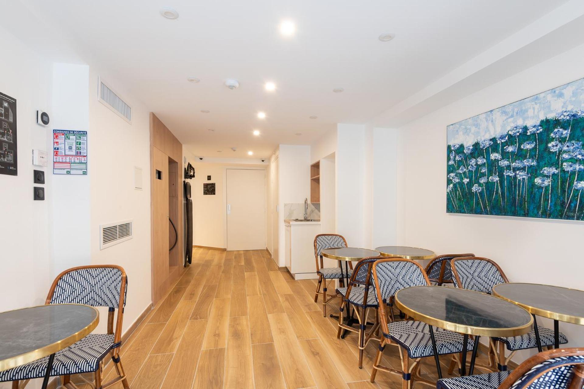 Les Suites Hcr Париж Екстер'єр фото